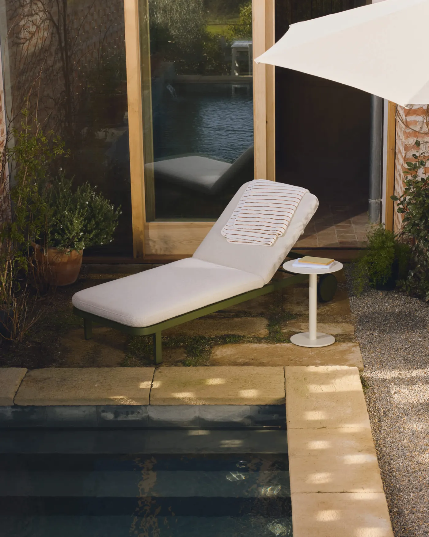 KAVE HOME Beistelltisch Outdoor ASINARA