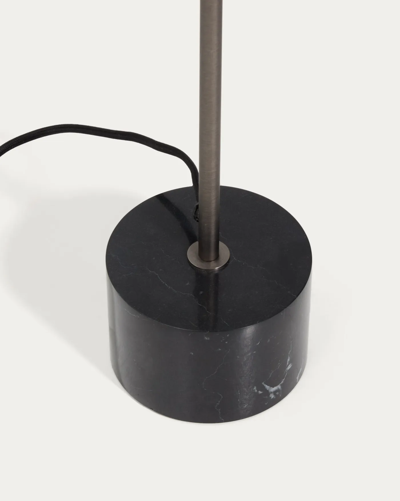 KAVE HOME Stehlampe LYNOR