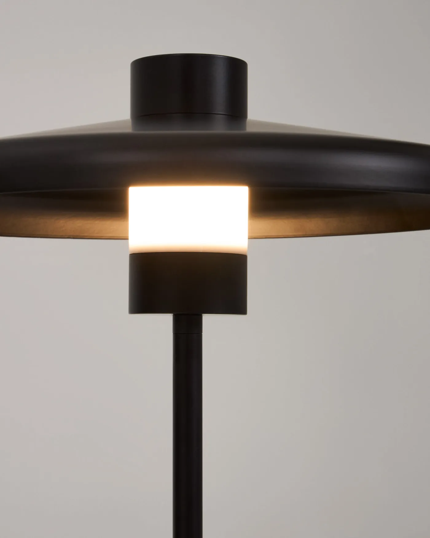 KAVE HOME Tischlampe NUVIRA