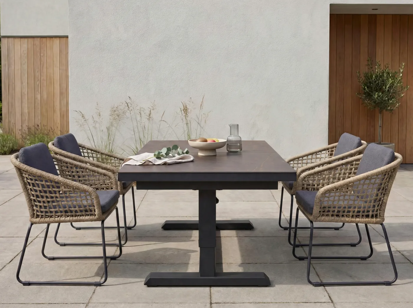 LC GARDEN Gartentisch BARI